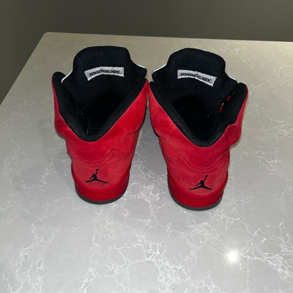 Jordan 5 Red Suade - Picture 9 of 11